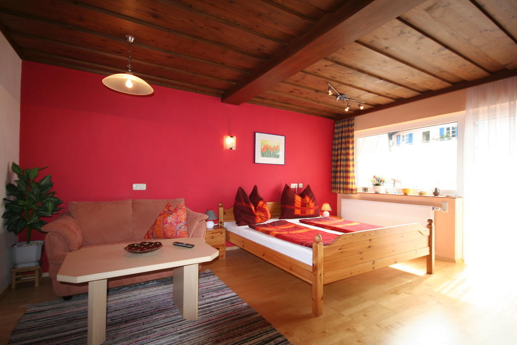 Eva Gutjahr Ferienwohnung 圣吉尔根 客房 照片